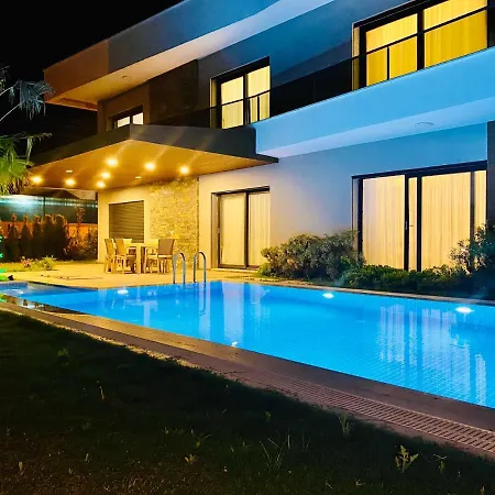 Oasis Villalari 4 Вилла *