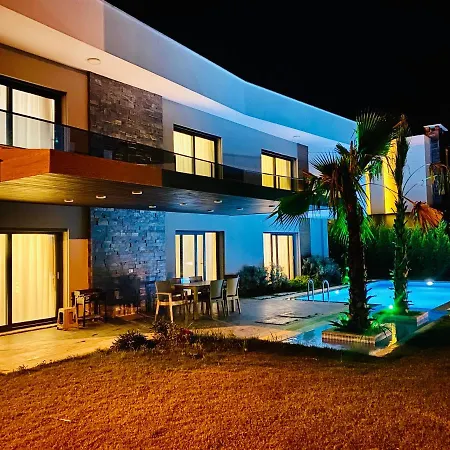 Вилла Oasis Villalari 4 Кушадасы